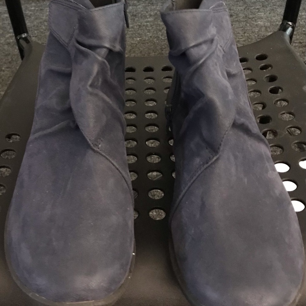 Clarks Size 8 Blue Cloudsteppers Silian Tana Women’s Ankle Boot